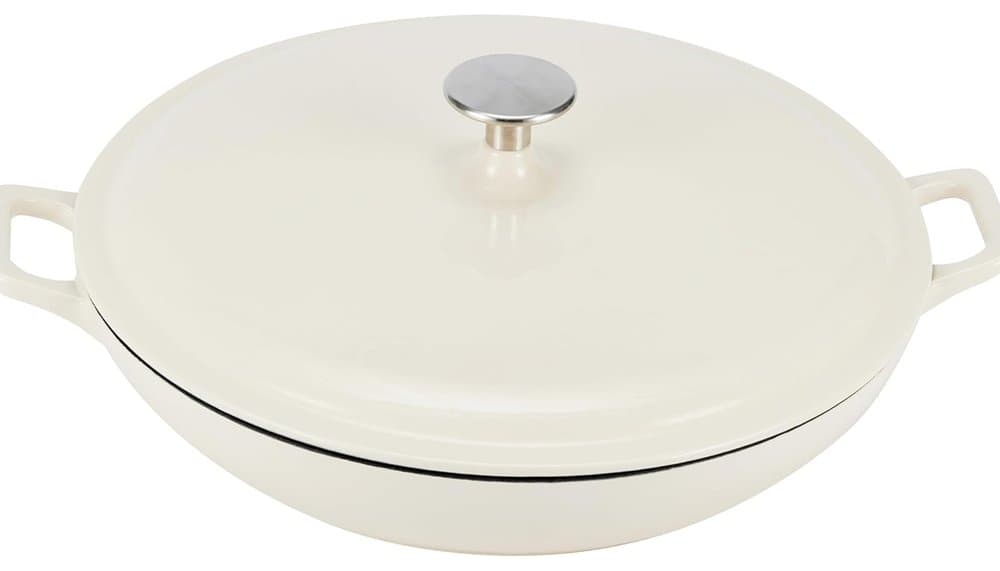 Amazon Basics Cast Iron Enameled Sauté Pan Test